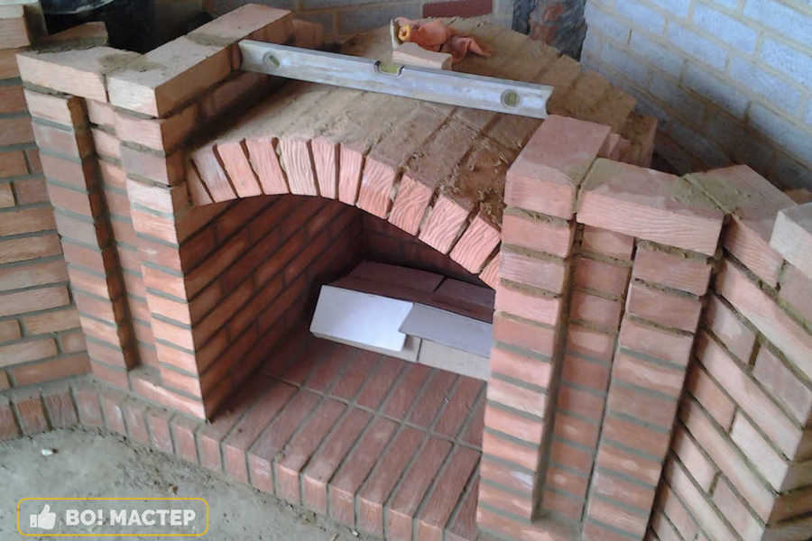 Кладка дровника мангала 